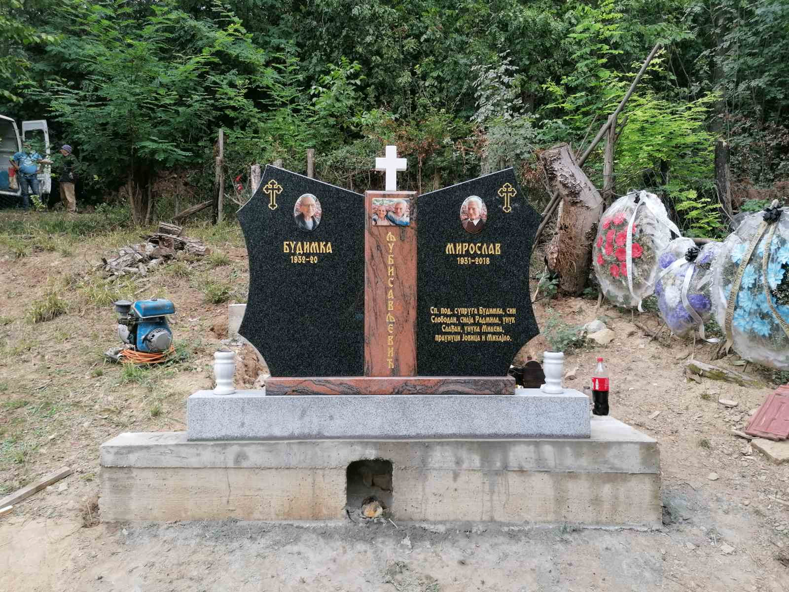 Dvojni spomenici — rad 4